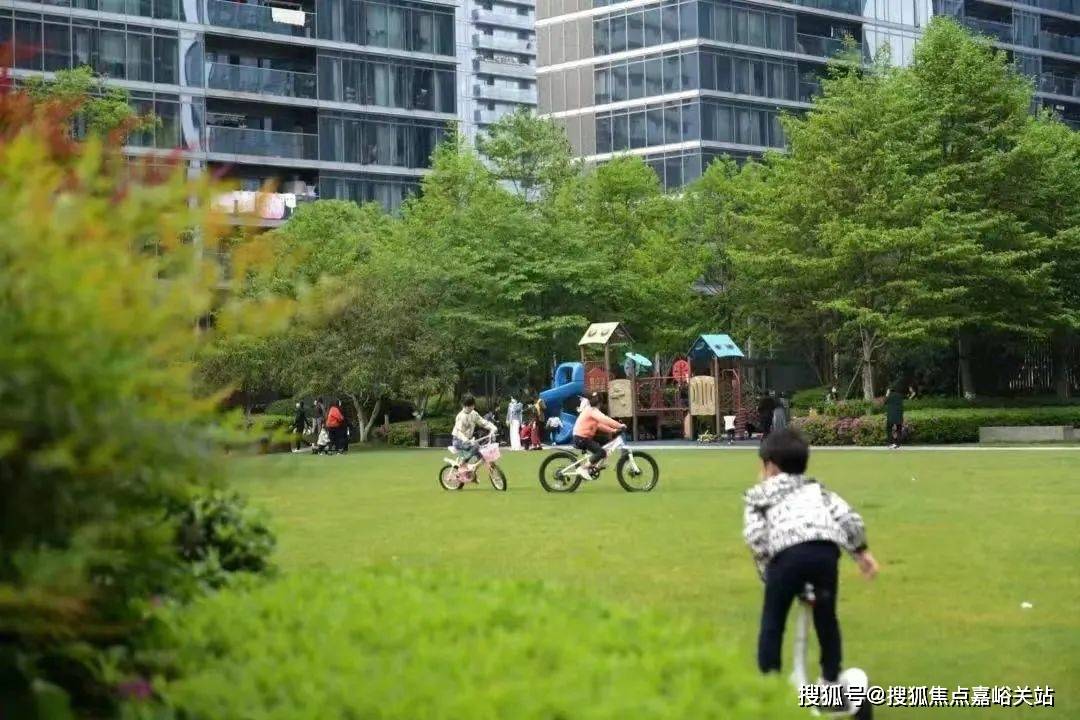 楼盘欢迎您-地址-价格-户型-小区环境-楼盘详情-交房时间-周边配套-售楼处电话pg电子中国绿城·春晓园(营销中心)首页网站-绿城·春晓园销售中心(售楼处)-(图3)